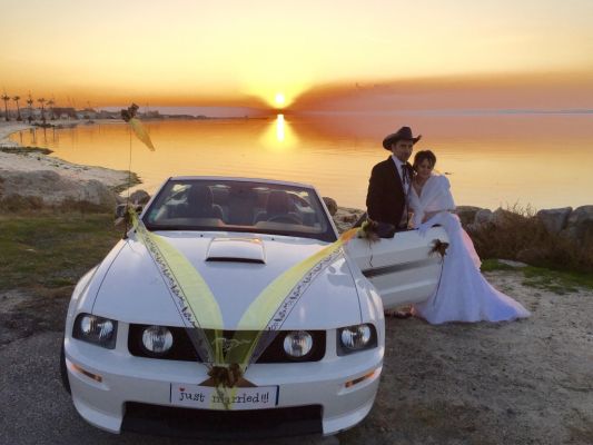 location mustang mariage blanche